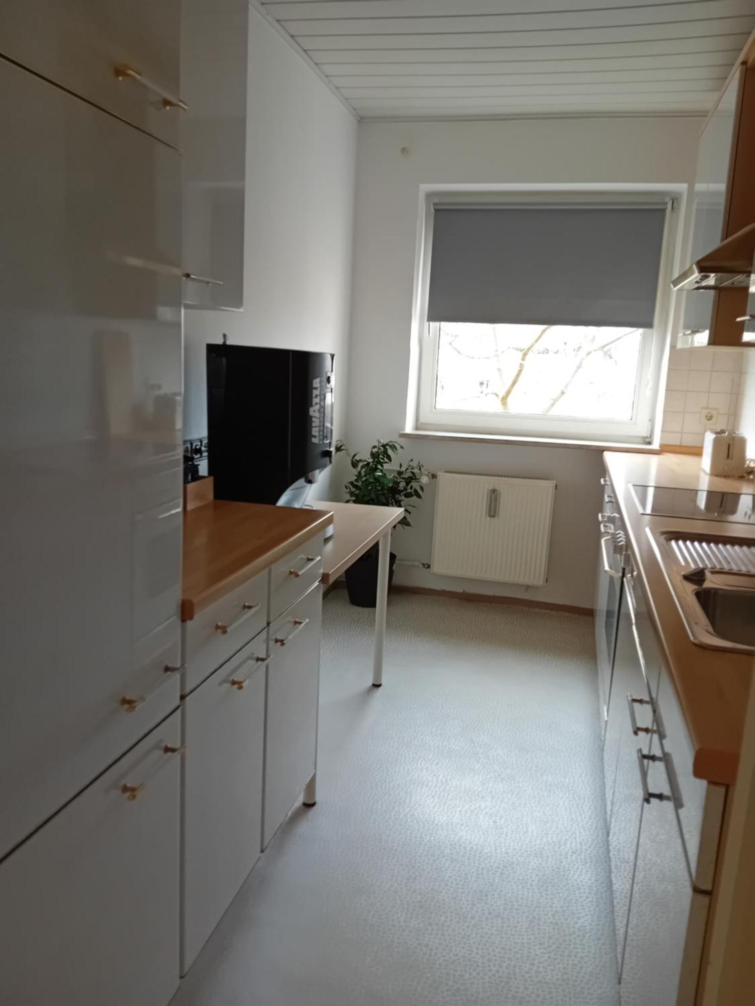 3 Zimmer-kueche- Balkon-parkplatz * Fürth