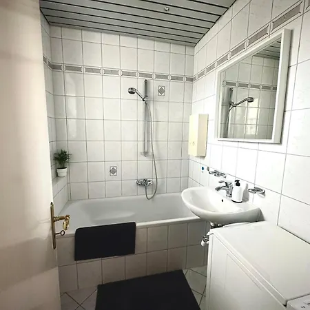 3 Zimmer-Kueche- Balkon-Parkplatz Fuerth Exterior photo