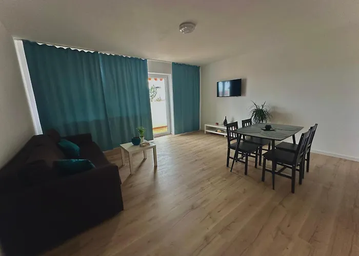 3 Zimmer-Kueche- Balkon-Parkplatz