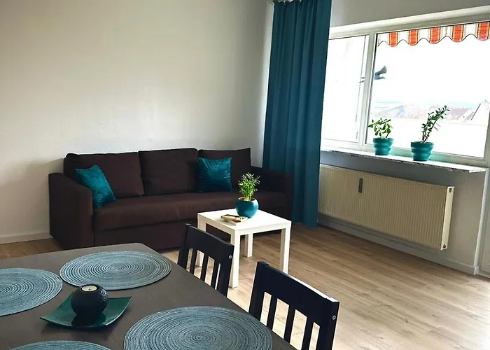 3 Zimmer-Kueche- Balkon-Parkplatz