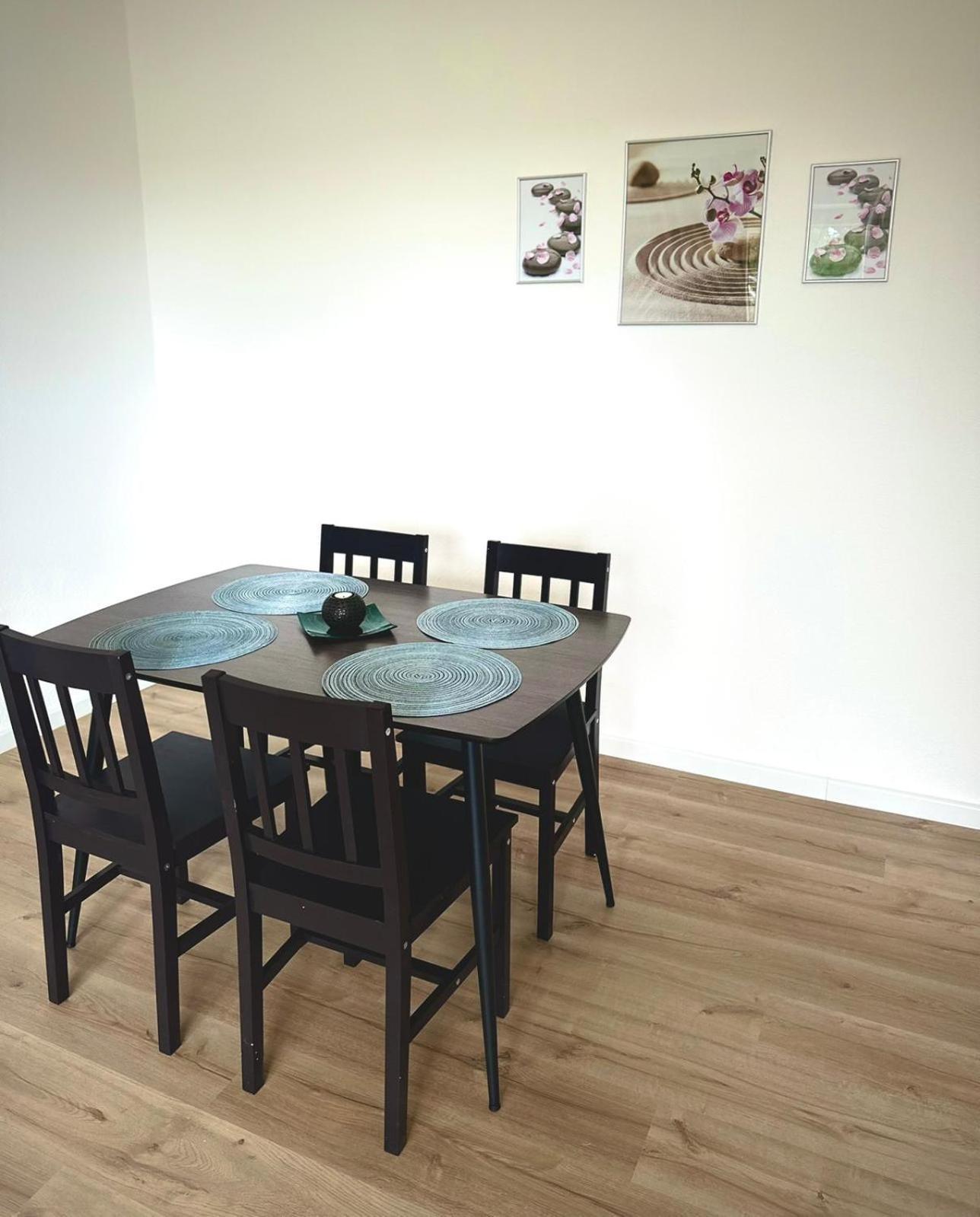 Apartment 3 Zimmer-kueche- Balkon-parkplatz *