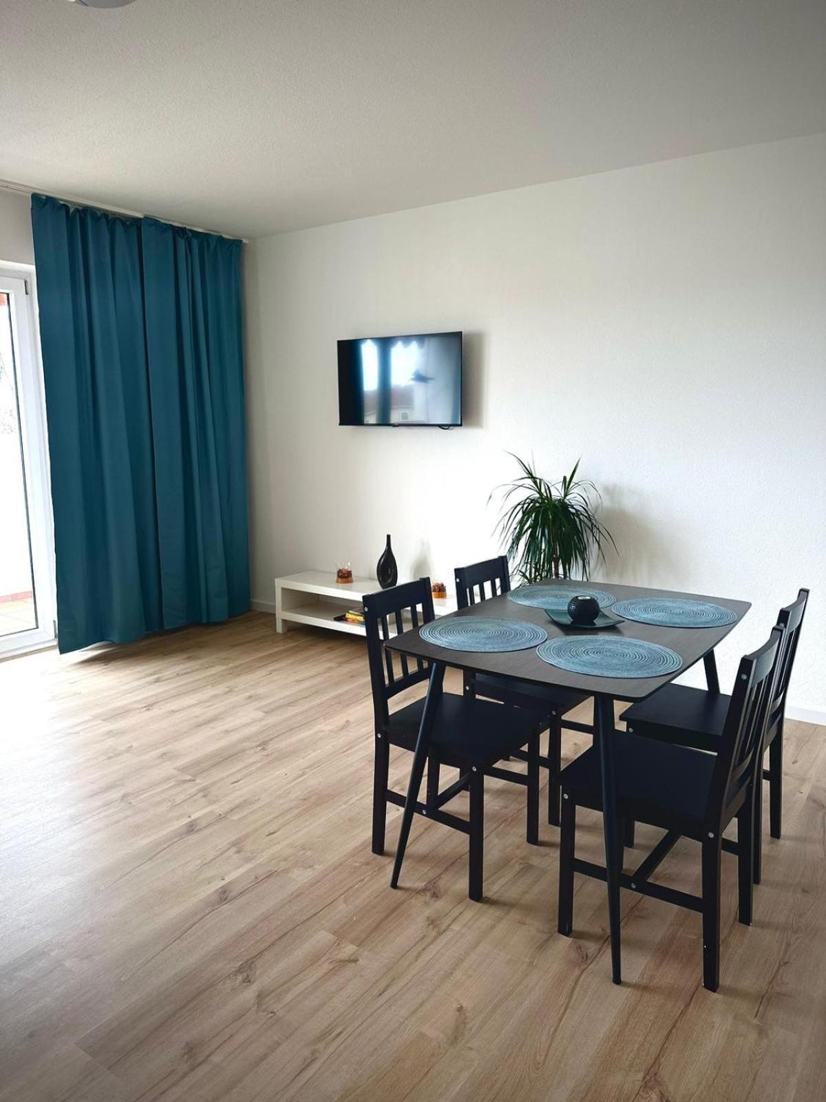3 Zimmer-kueche- Balkon-parkplatz