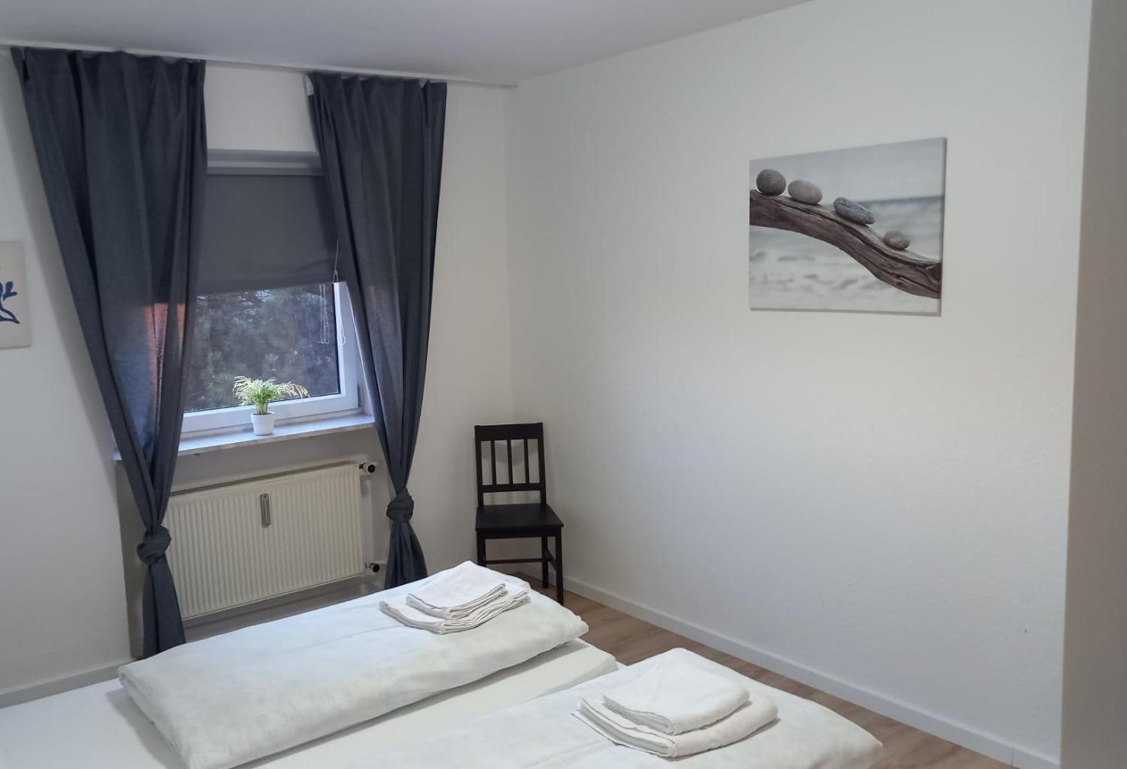 Apartment 3 Zimmer-kueche- Balkon-parkplatz *